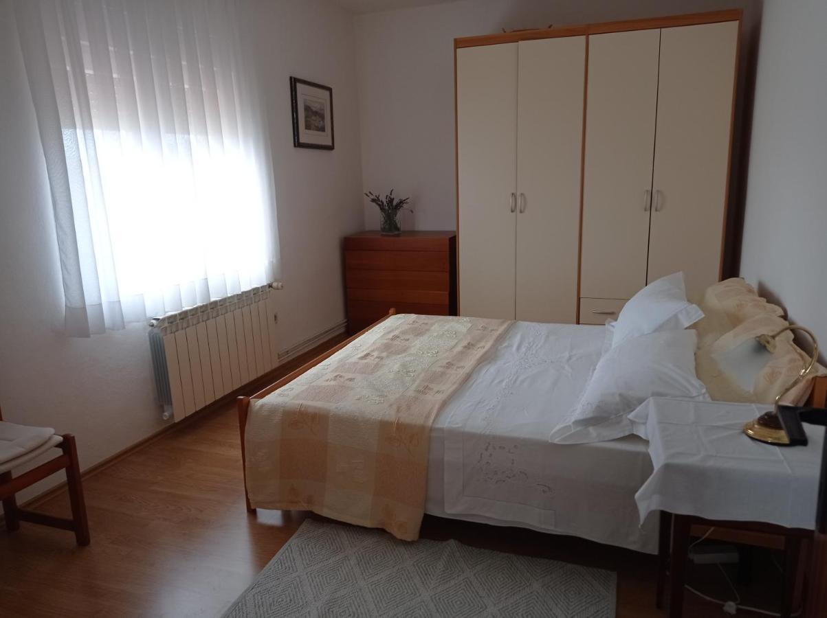 Apartments Anica プーラ エクステリア 写真